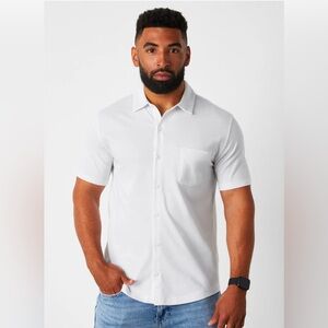 Men’s Size Medium - Fabletics White Short Sleeve Button Up Shirt